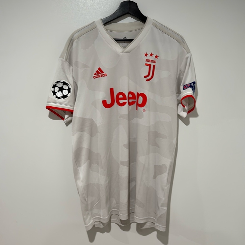 Juventus away jersey
